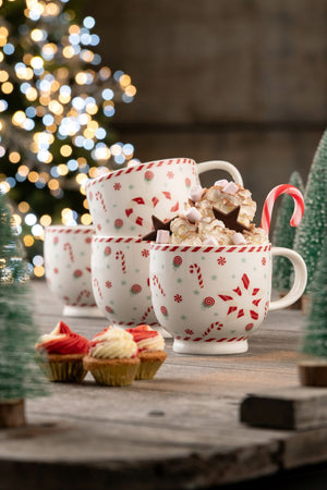 BelleekLiving Peppermint Party Set - 4 Footed Mugs