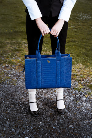 XL Tote Atlantic Blue Croc Detail