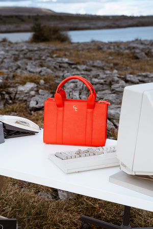 Medium Tote - Vermillion